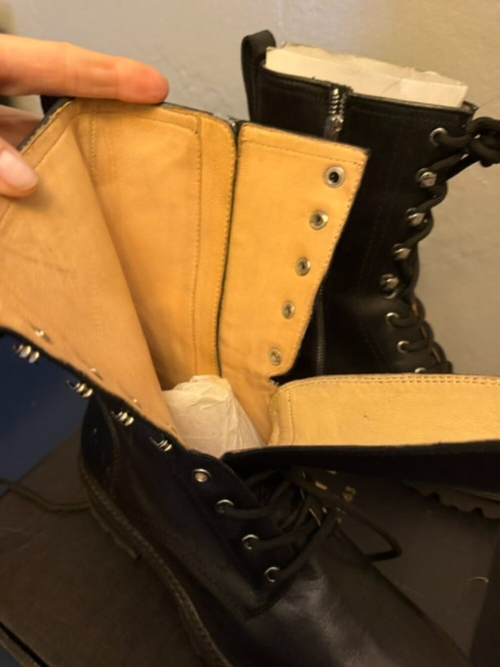 NWT FRYE black Olivia combat boots size 8.5 - Picture 8 of 8